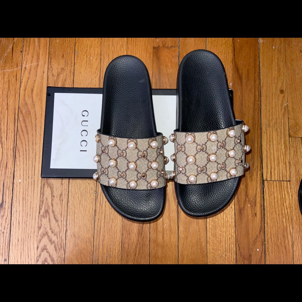 Gucci slides